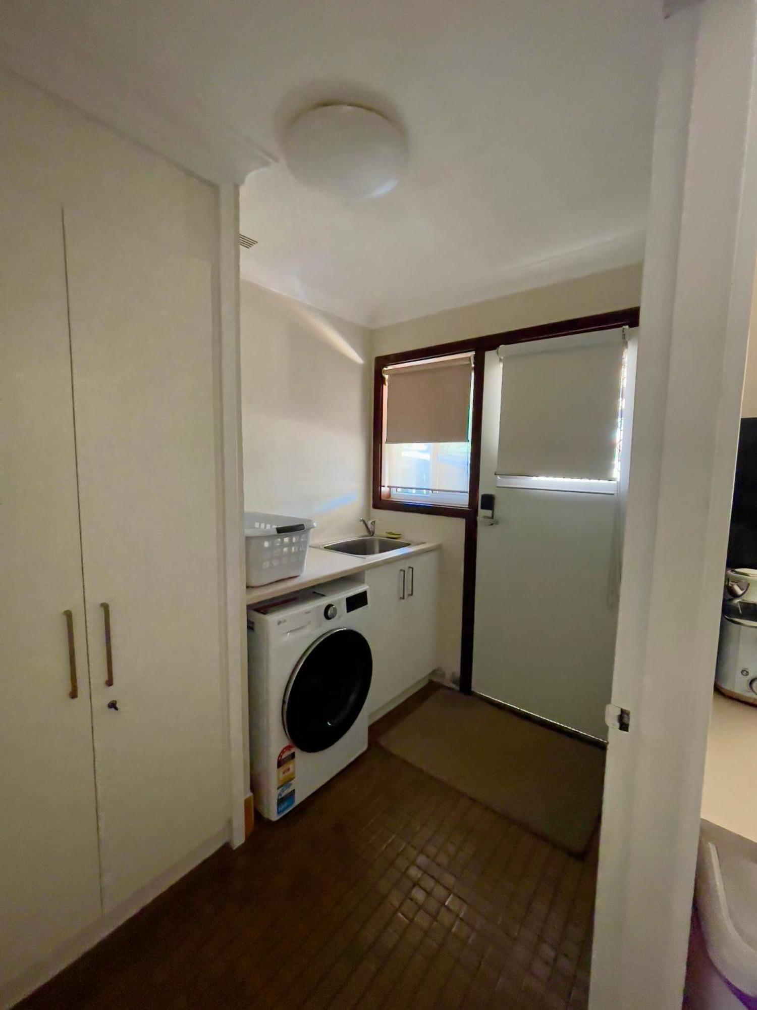 Kulin Erindale Apartments Εξωτερικό φωτογραφία